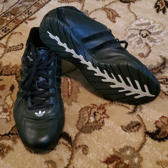 Shoes - Picture 3 of 6